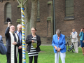 Zegenen van de jubileumboom door bisschop van der Hende bij jubileum 2017